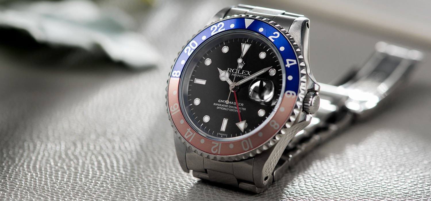 Rolex GMT-Master 16700 Pepsi Swiss Only Dial