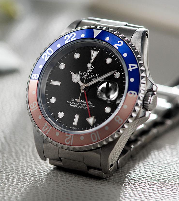 Rolex GMT-Master 16700 Pepsi Swiss Only Dial