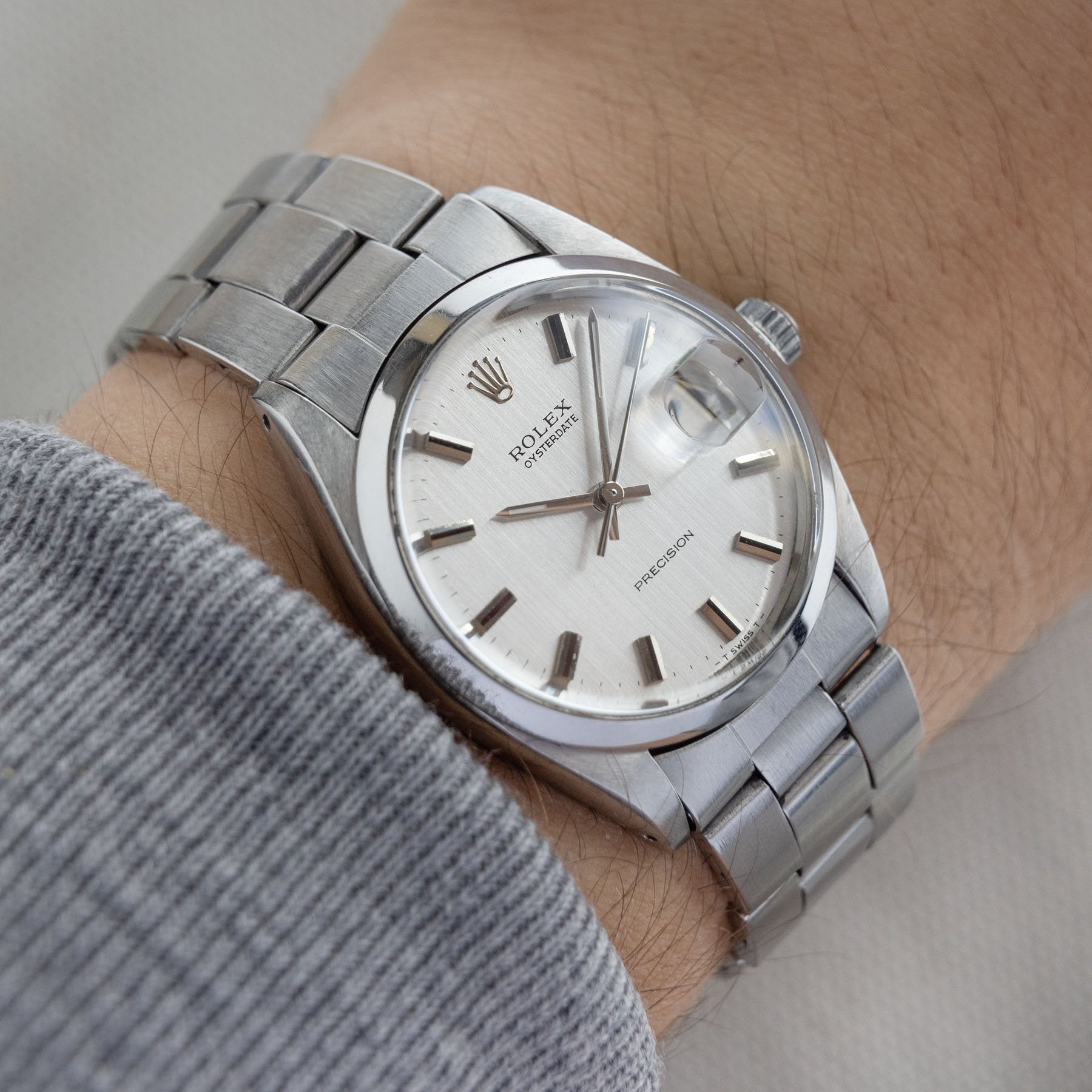 Rolex Oysterdate 6694 Silver Dial