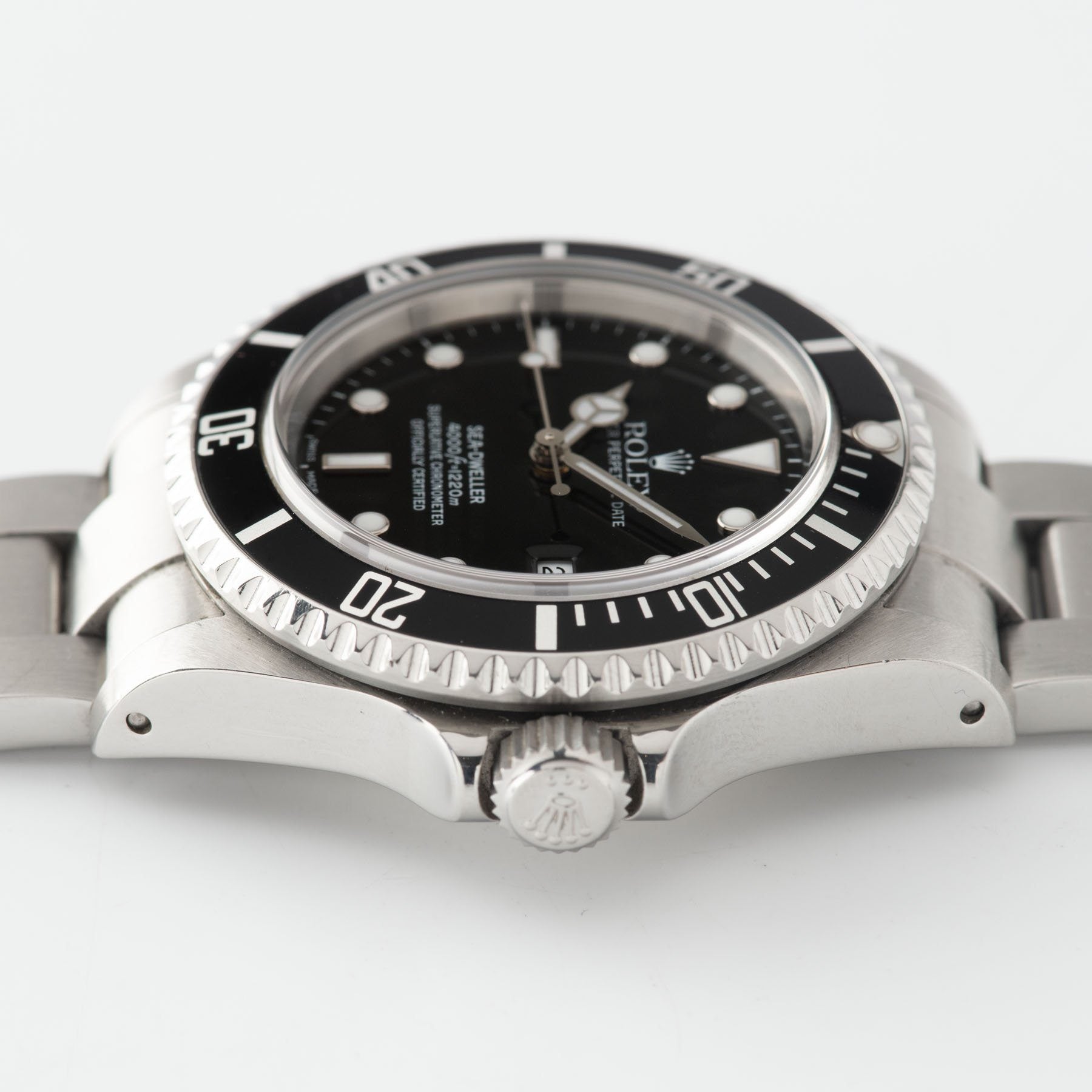 Rolex Seadweller Reference 16600 Box and Papers