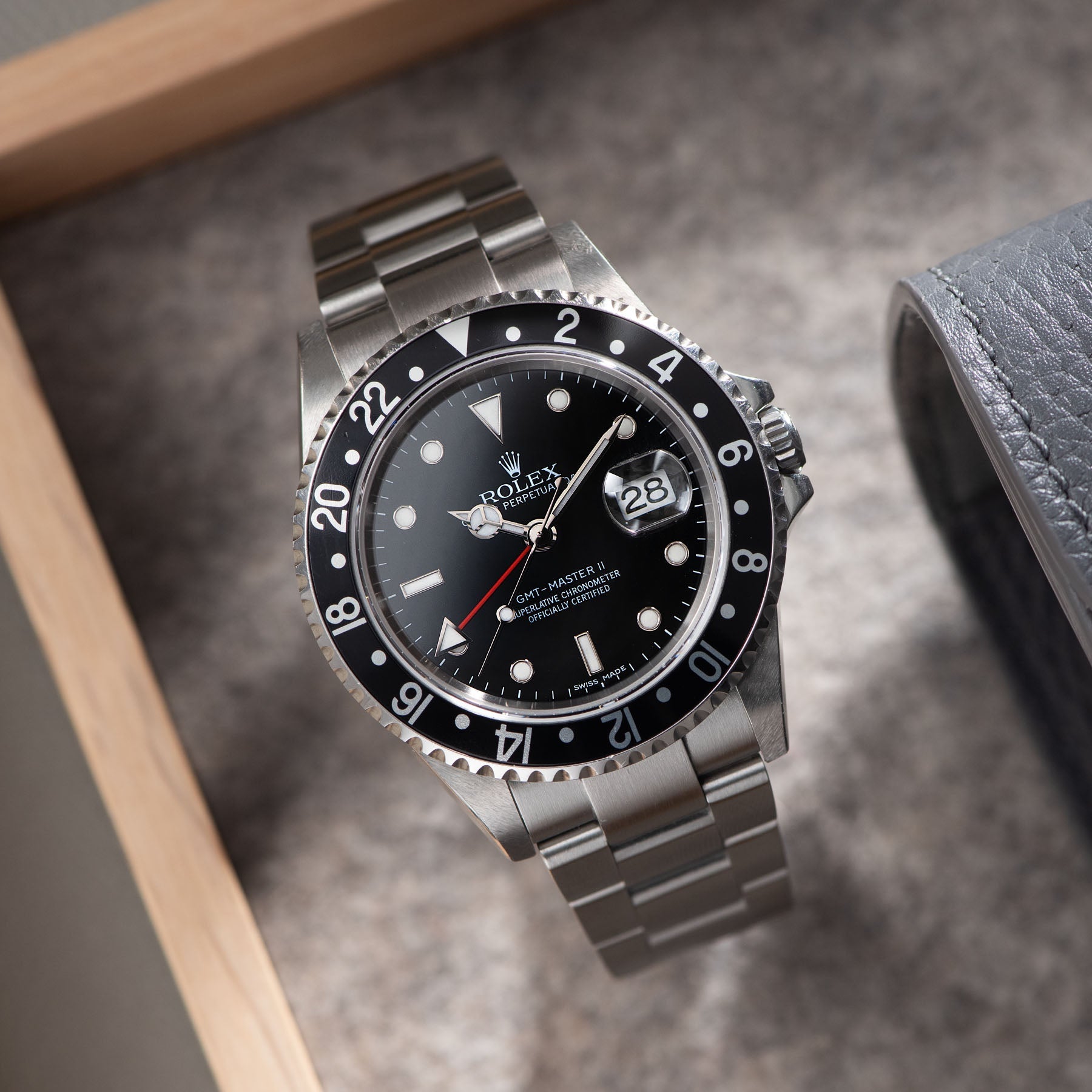 Rolex GMT-Master 2 16710 Black Bezel