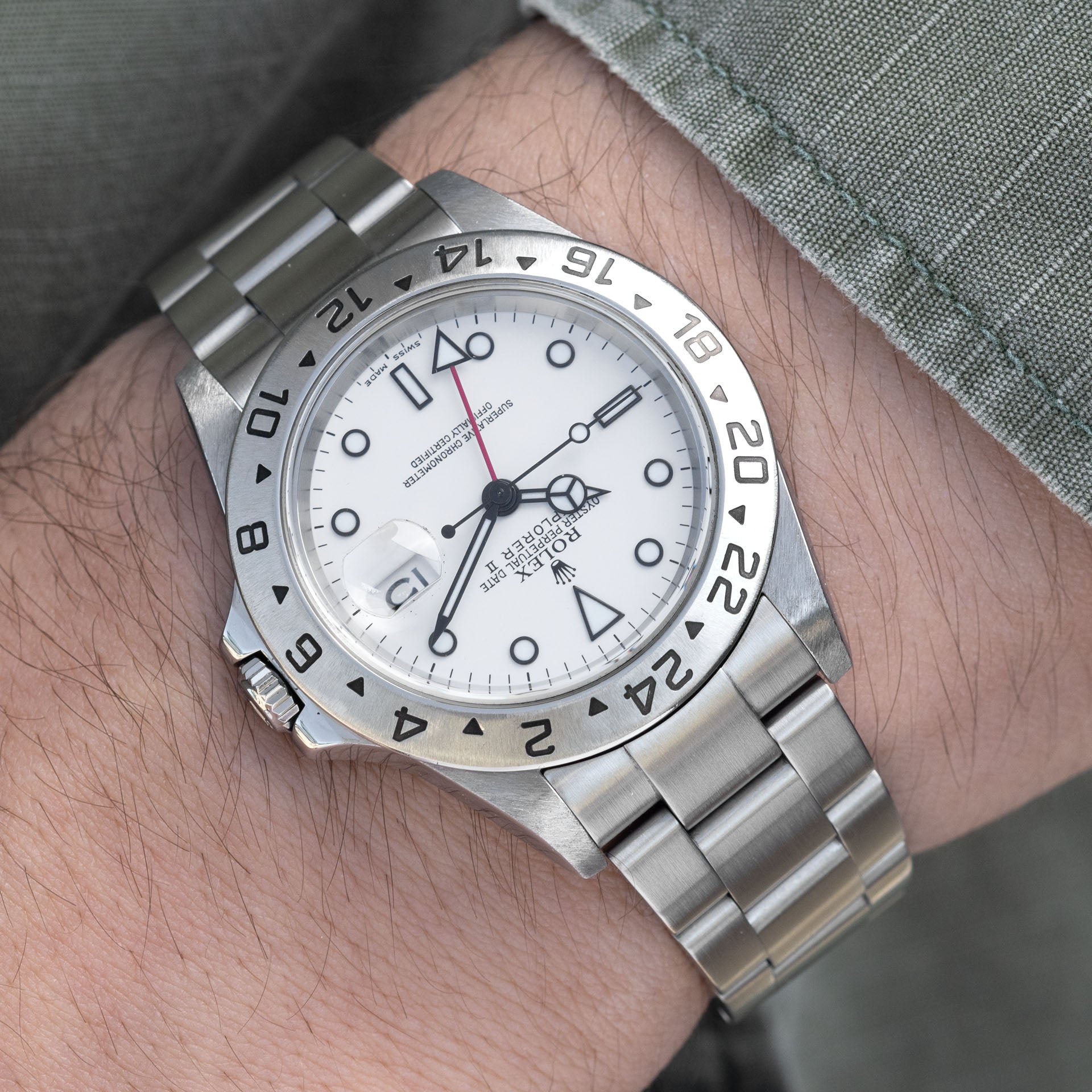 Rolex Explorer 2 16570 White Dial No-Lug-Hole Case