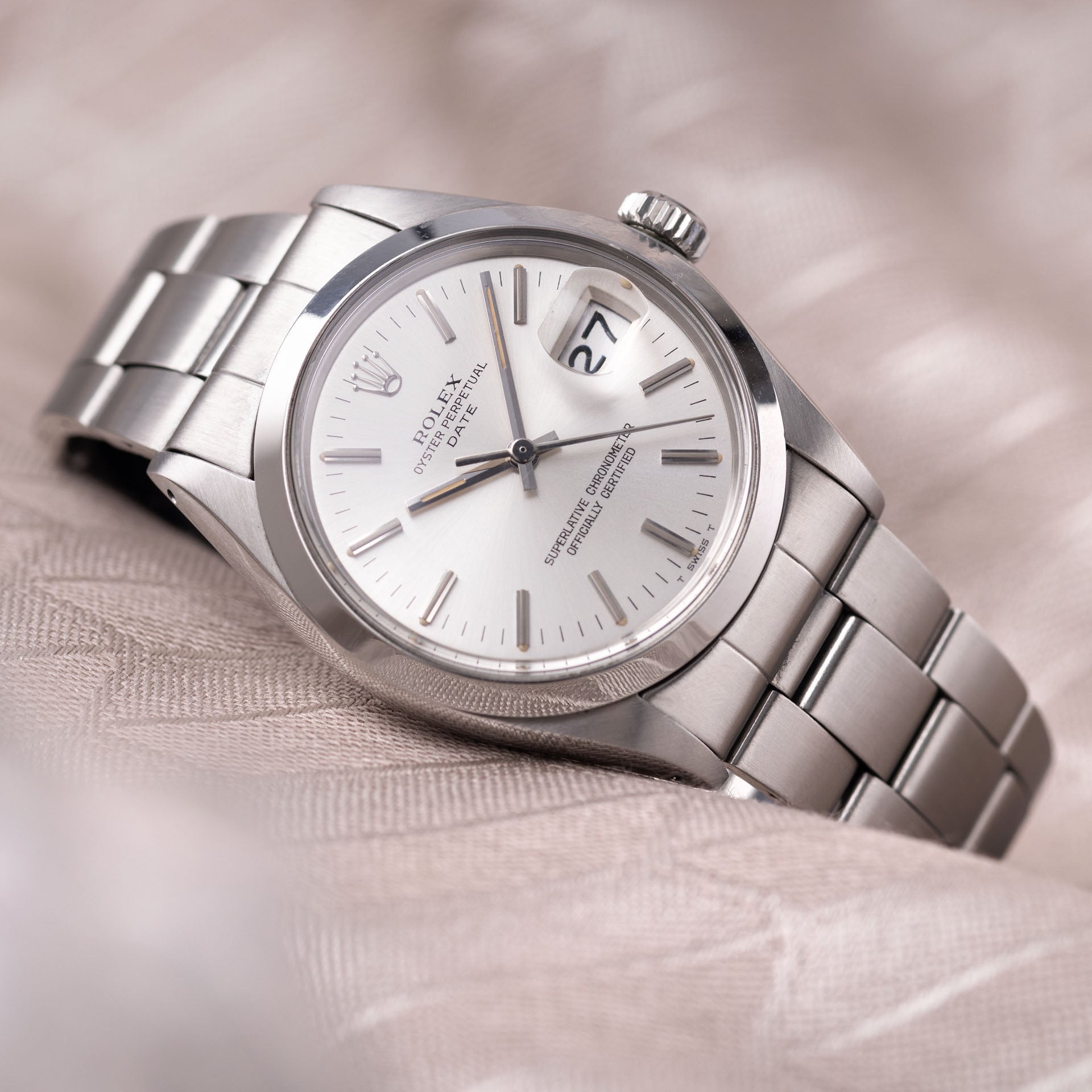 Rolex Oyster Perpetual Date 1500 Silver Soleil Dial