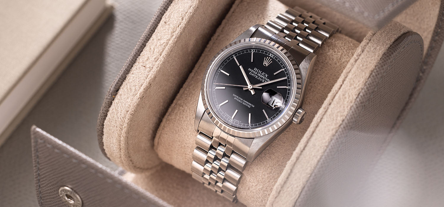 Rolex Datejust 16220 Black Dial with Reeded Bezel