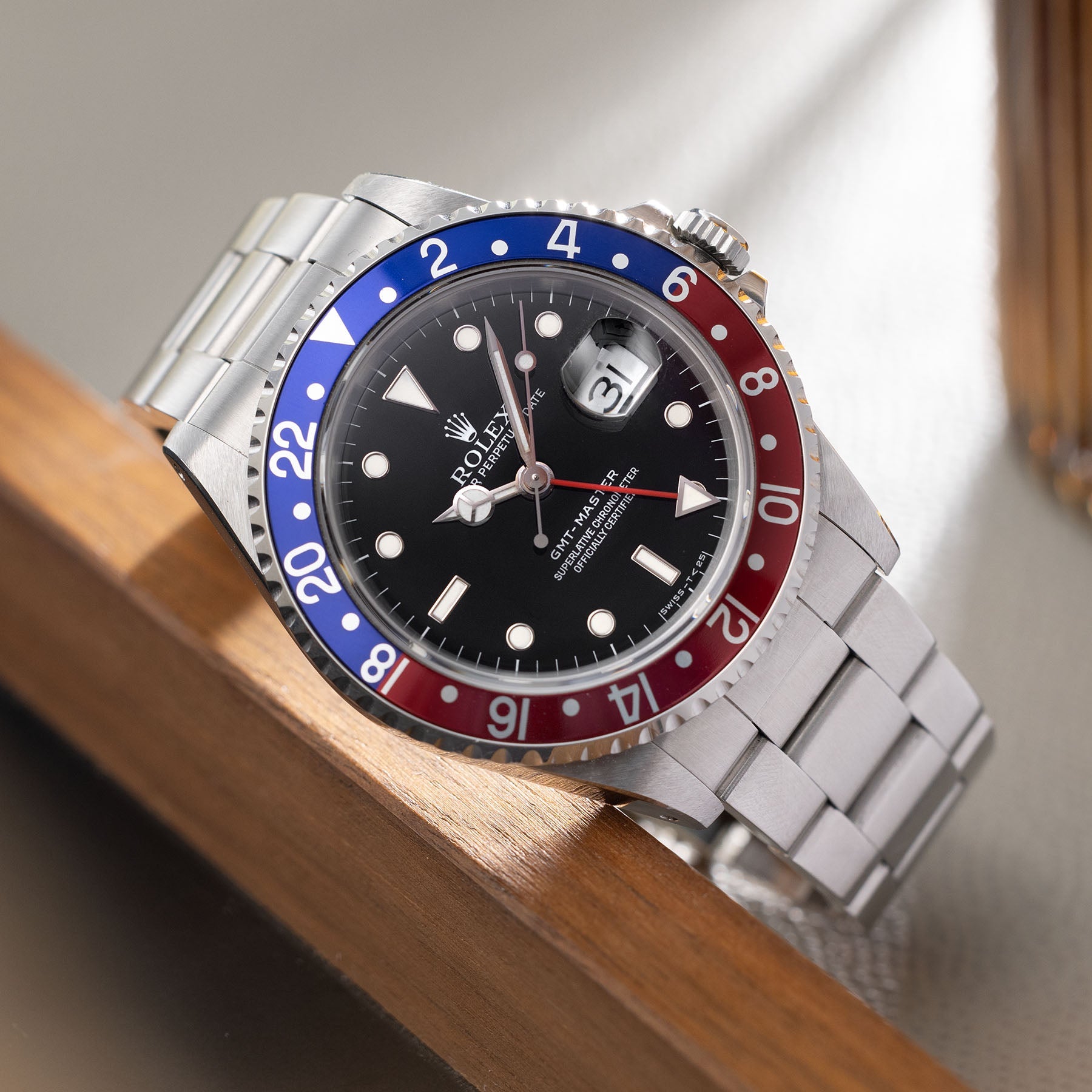 Rolex GMT-Master Pepsi ref 16700 with Accessories