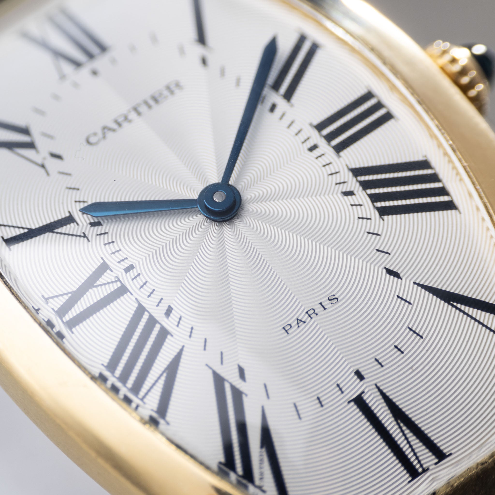 Cartier Paris Tonneau 18kt Yellow Gold “Paris “Dial