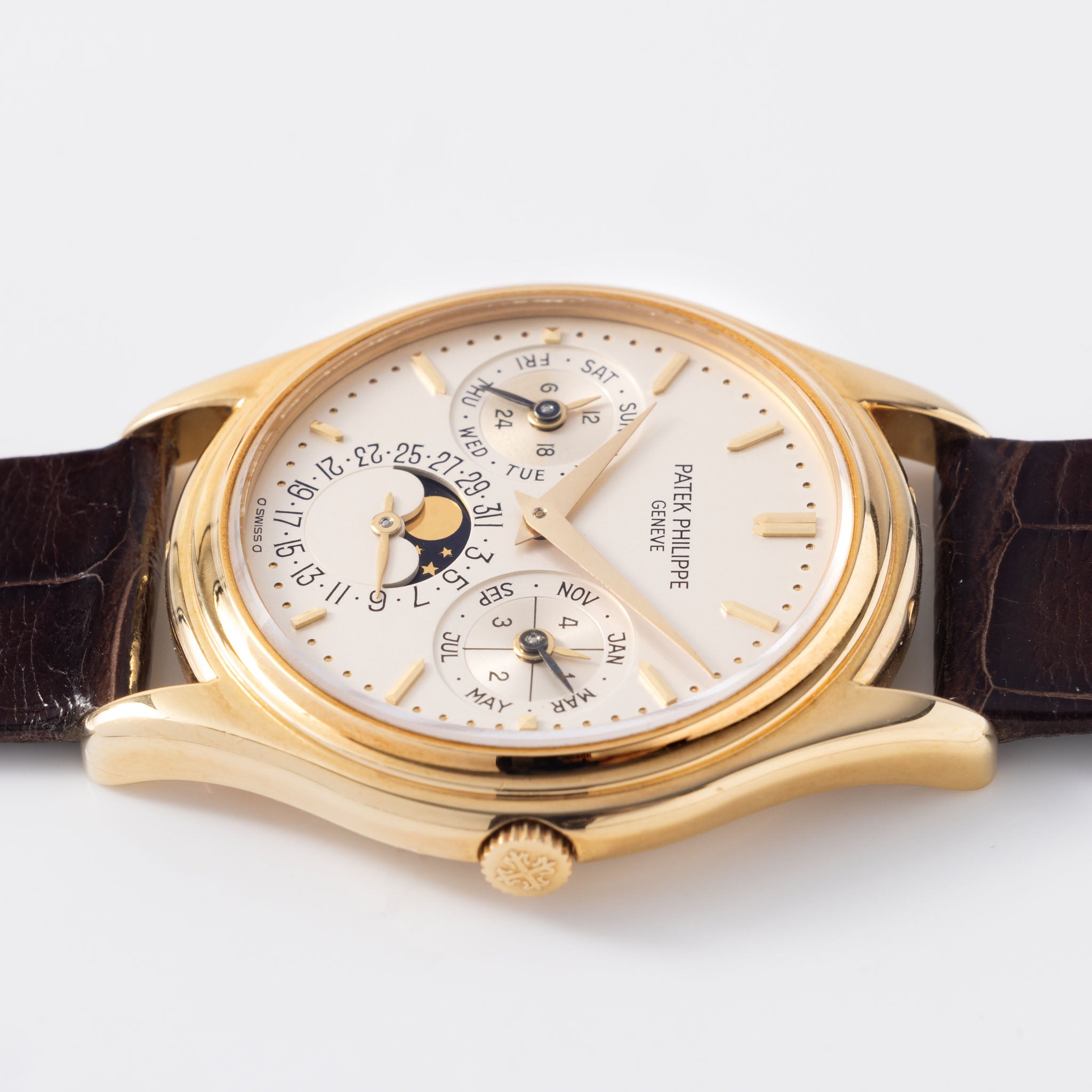 Patek Philippe Perpetual Calendar Second Series with Archive Extract Ref 3940