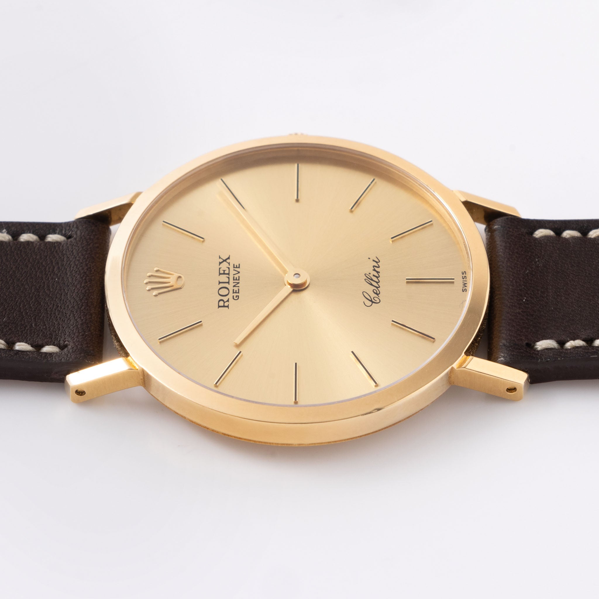 Rolex Cellini Champagne Dial in 18k Yellow Gold with Original Box and Guarantee Paper Ref. 4112