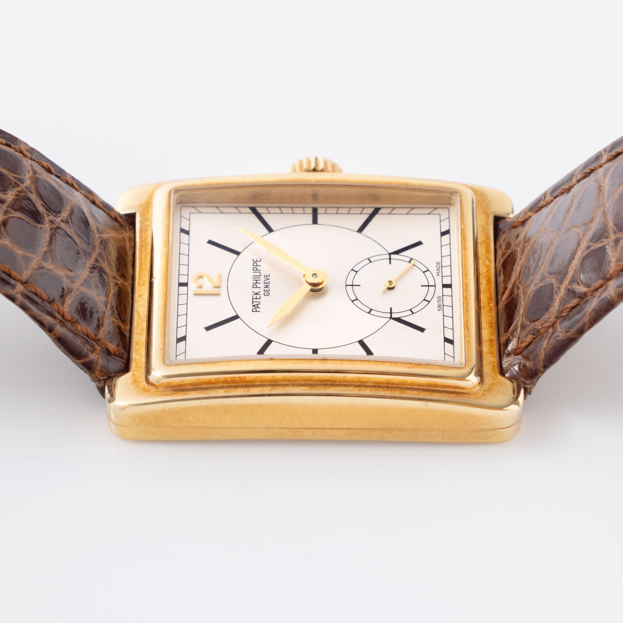 Patek Philippe Gondolo in 18k Yellow Gold Ref. 5010J with Original Certificate of Origin