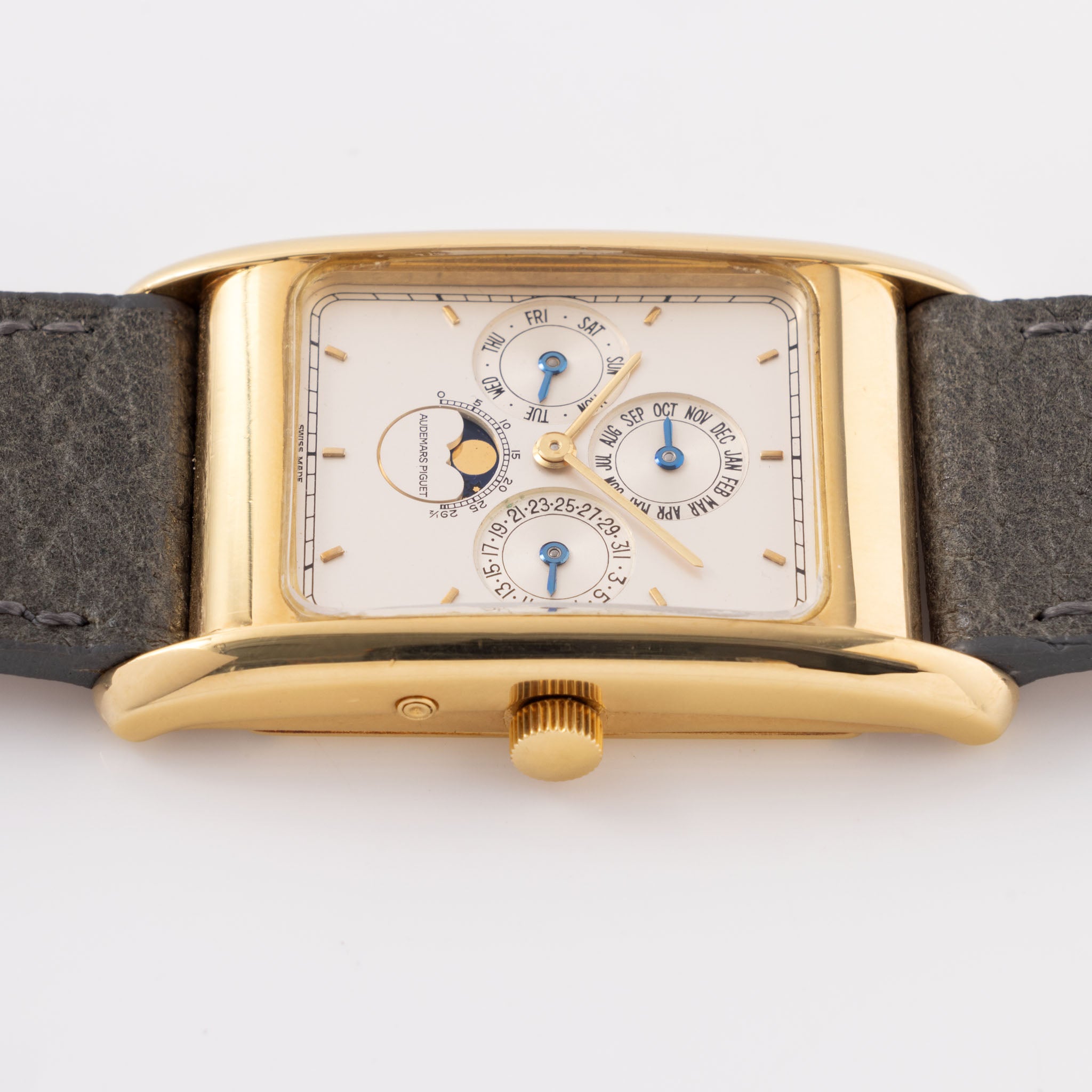 Audemars Piguet Edward Piguet Quantième Perpetual in 18k Yellow Gold, Ref. 25682BA