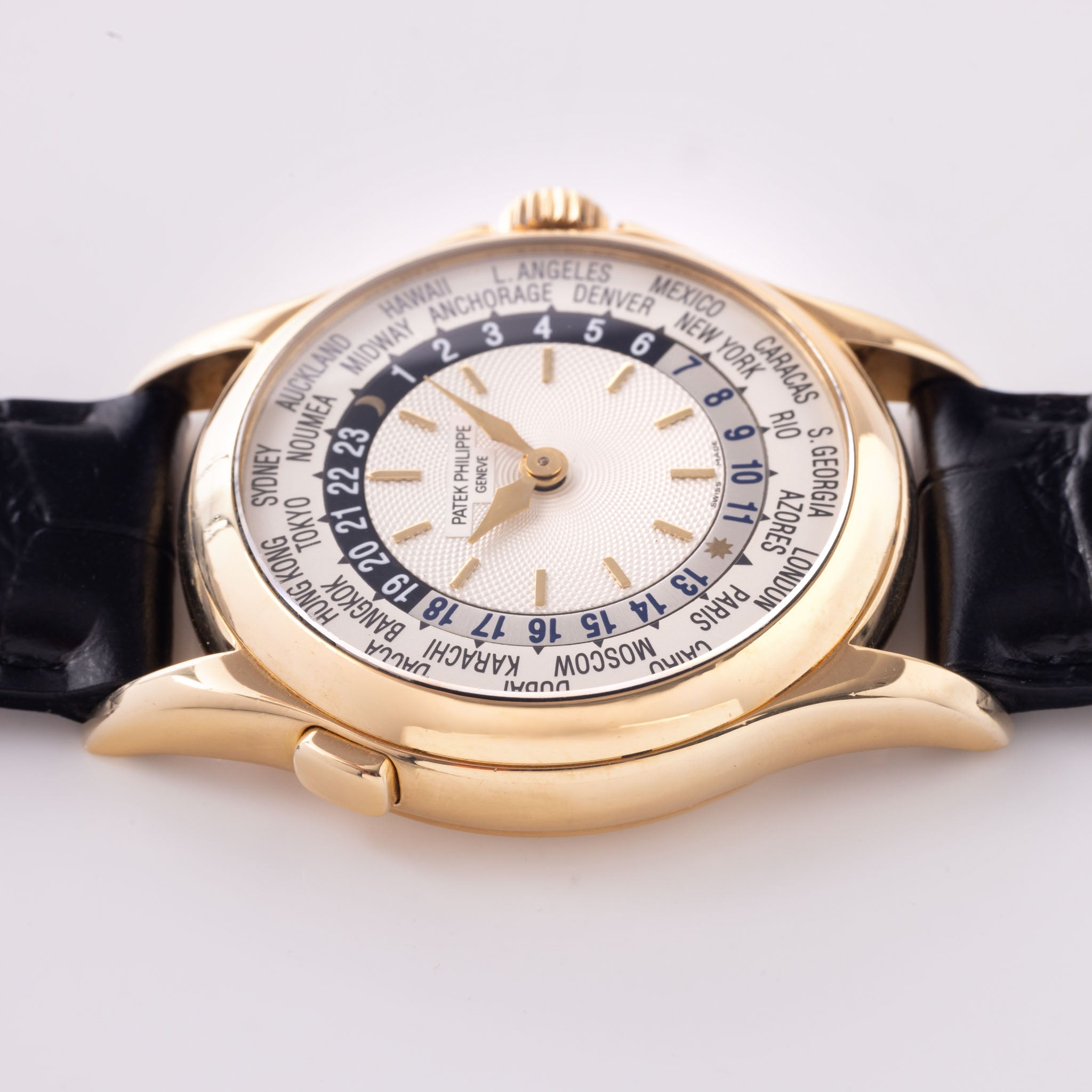 Patek Philippe 5110J World Time with Extract of Archives