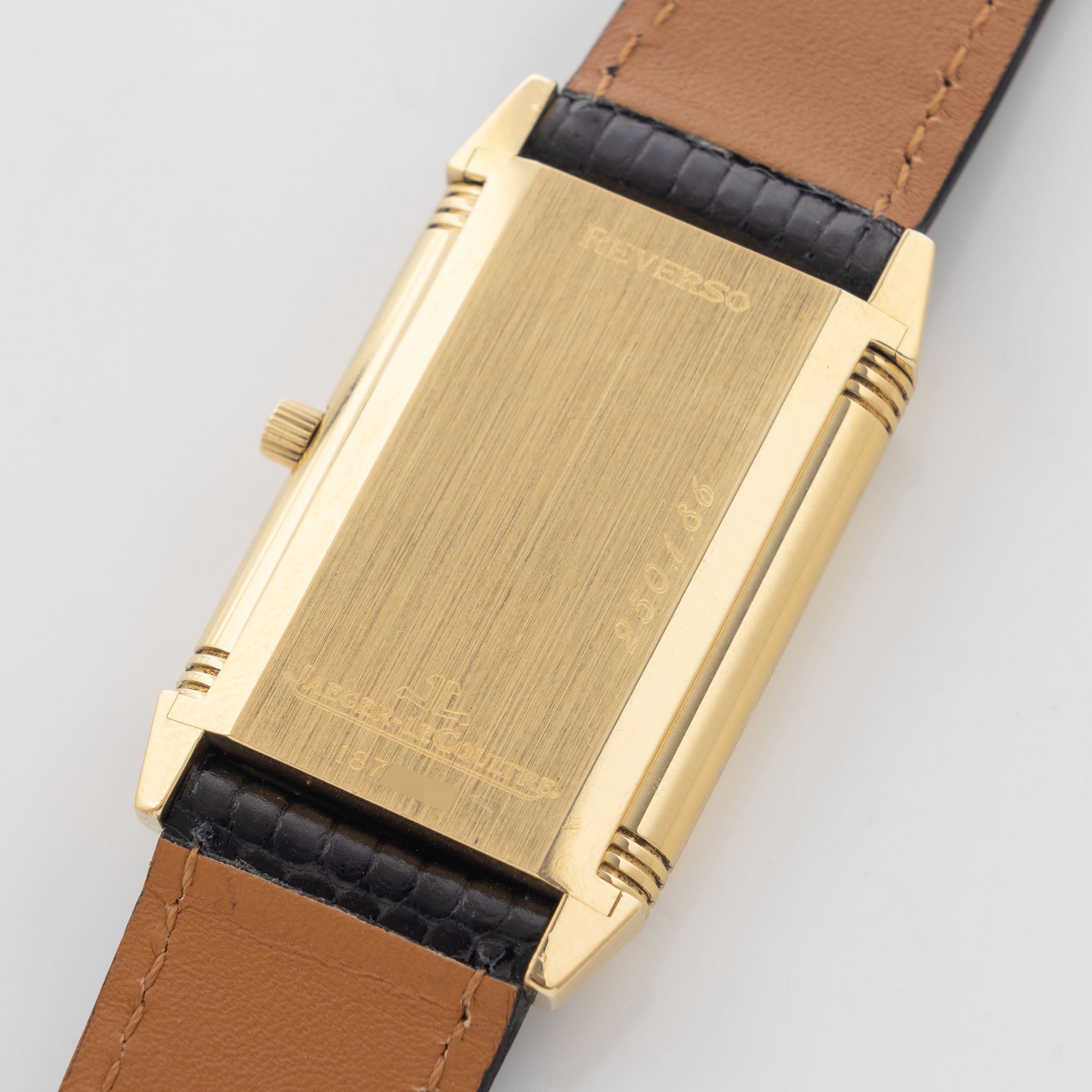 Jaeger-LeCoultre Reverso Classique in 18k Yellow Gold Ref. 250.1.86