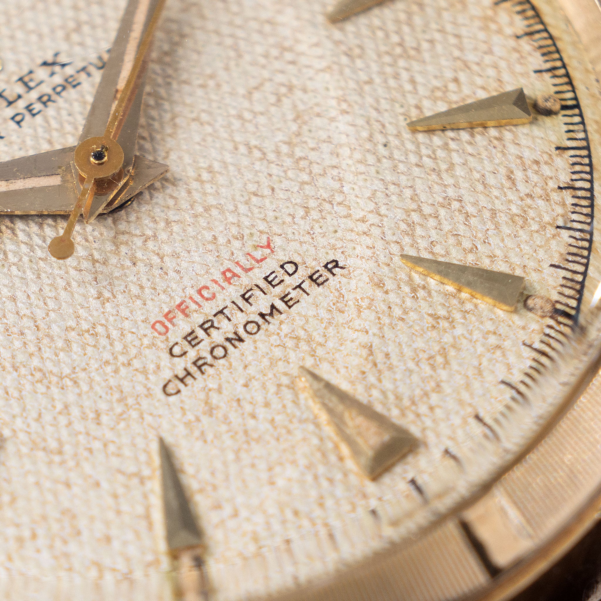 Rolex Oyster-Perpetual 6285 with Honeycomb Red Writing Dial in 18K Yellow Gold and Original Warranty Papers