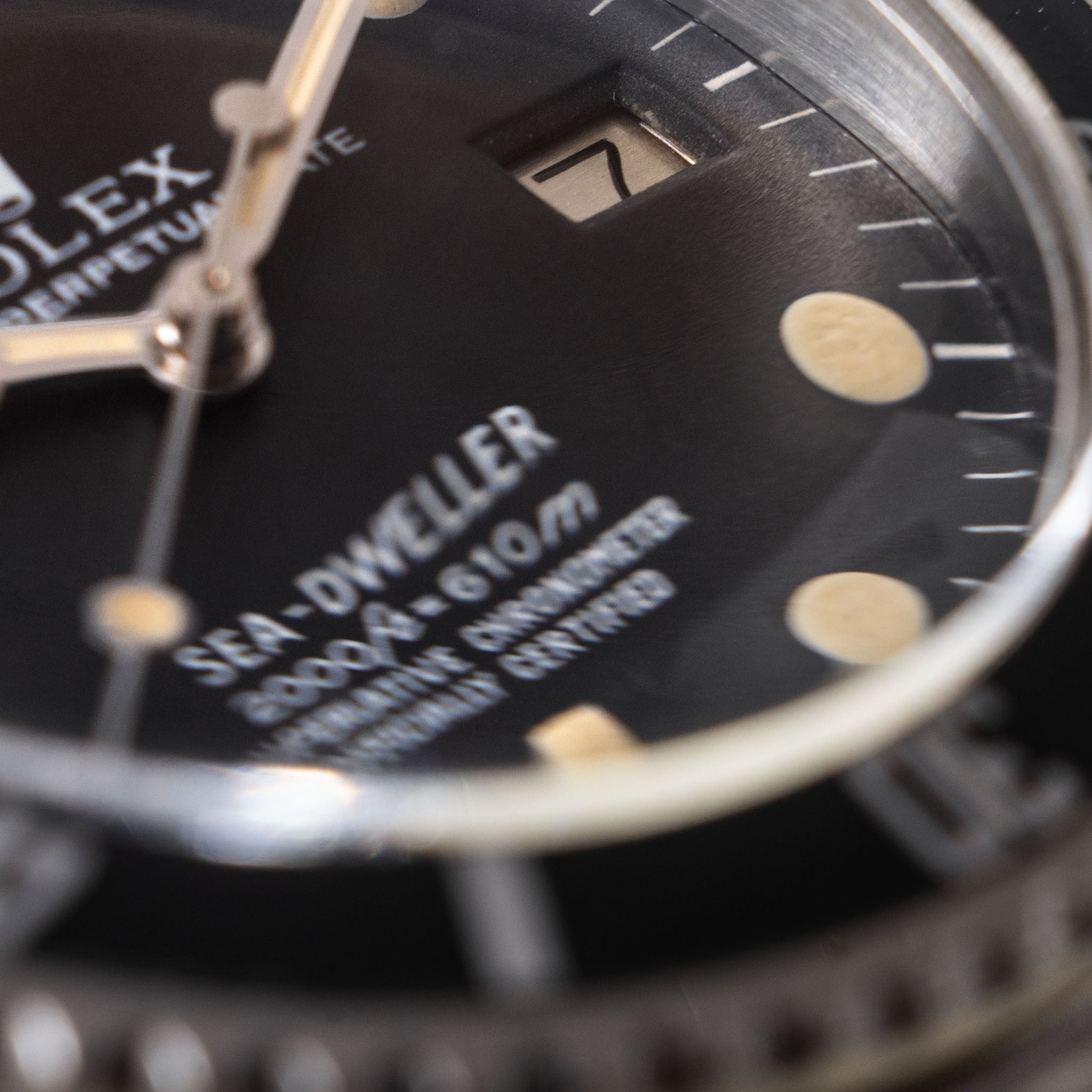 Rolex Sea-dweller ref 1665 MK2 Rail dial with Vivid Patina, Box and Service Papers