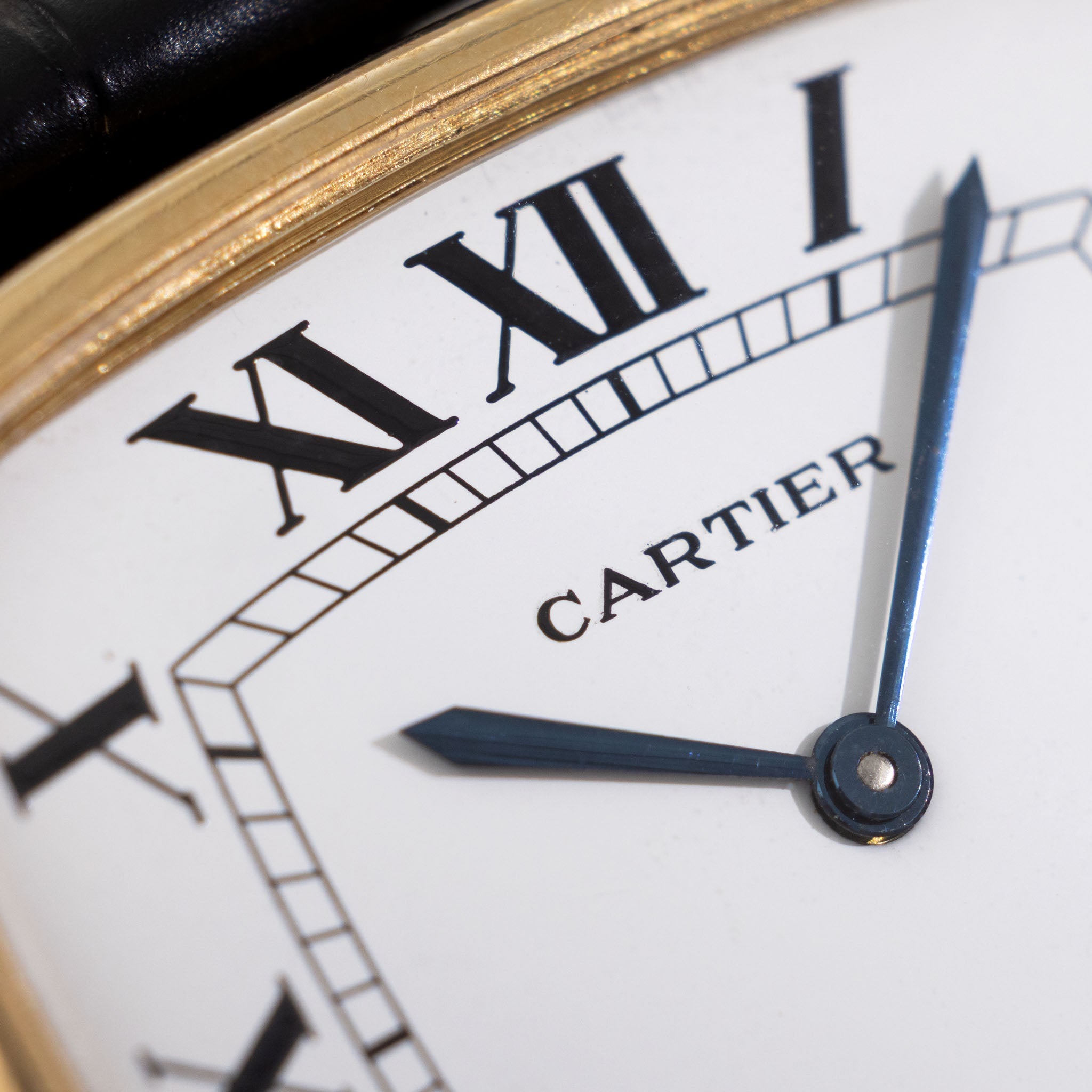 Cartier Gondole Horizontale in 18k Yellow Gold ref. 9705 “Grand TV”