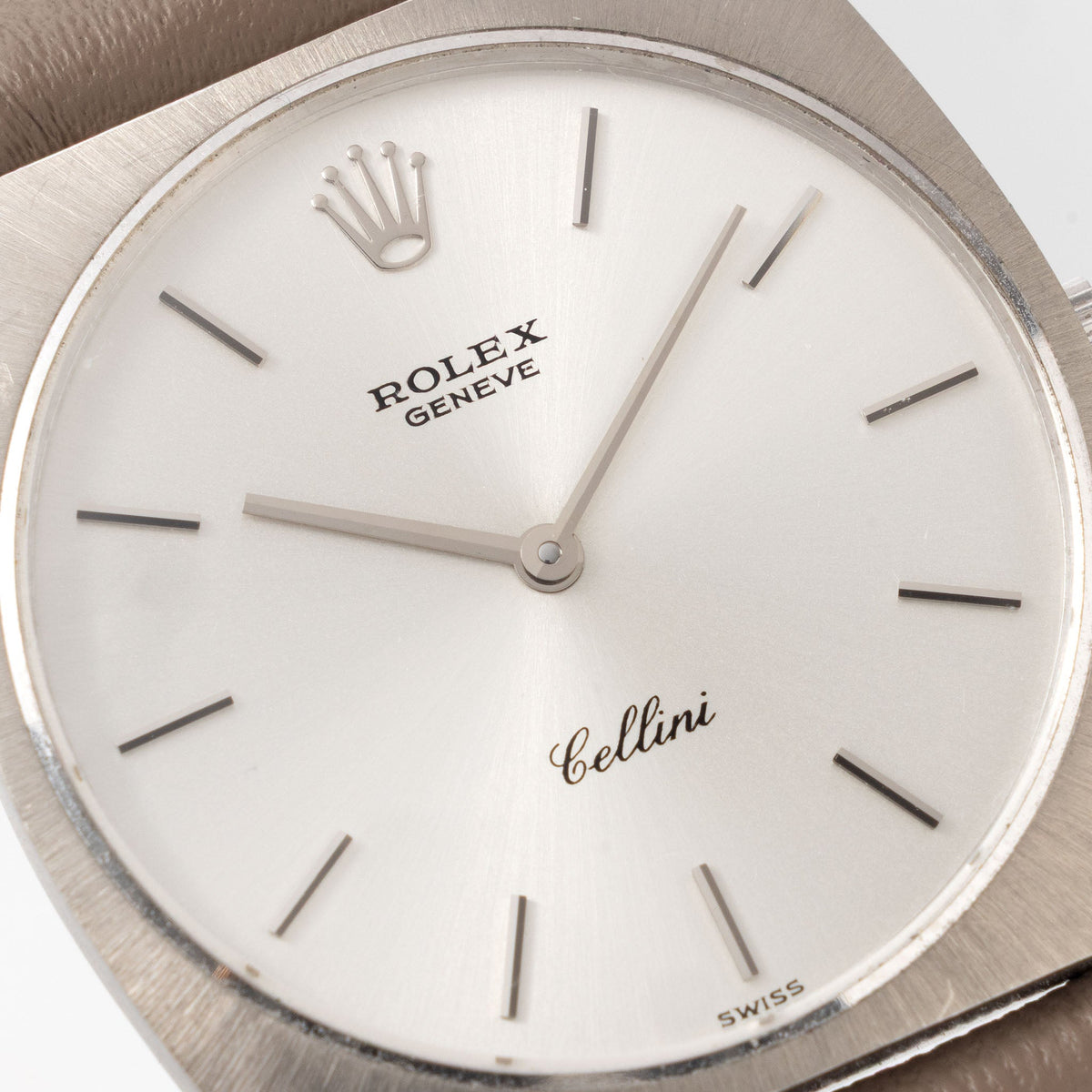 Rolex Cellini silver soleil dial in 18 k white gold ref 3747