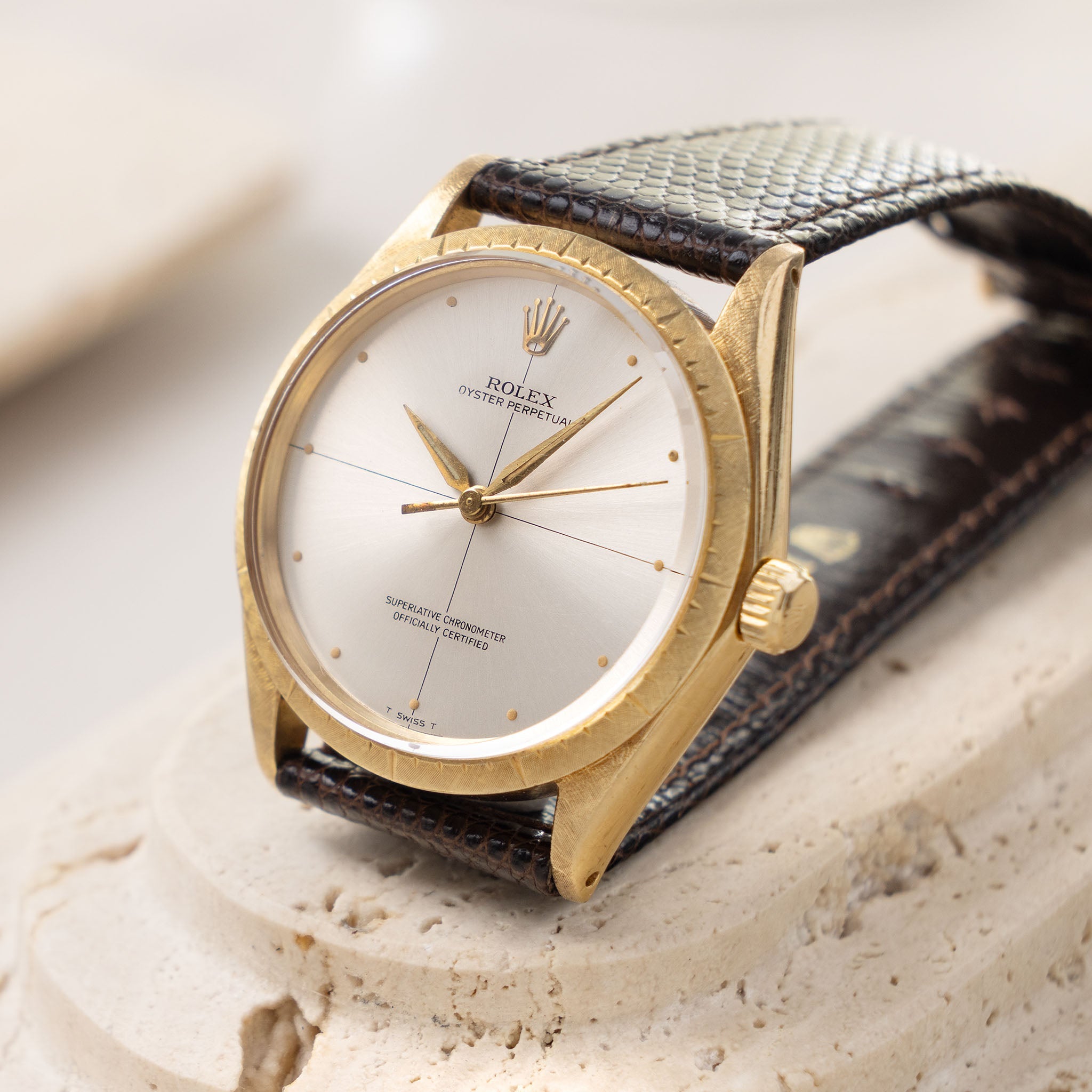 Rolex Oyster Perpetual Zephyr Silver Dial ref. 1009 in 18k Yellow Gold Florentine Finish
