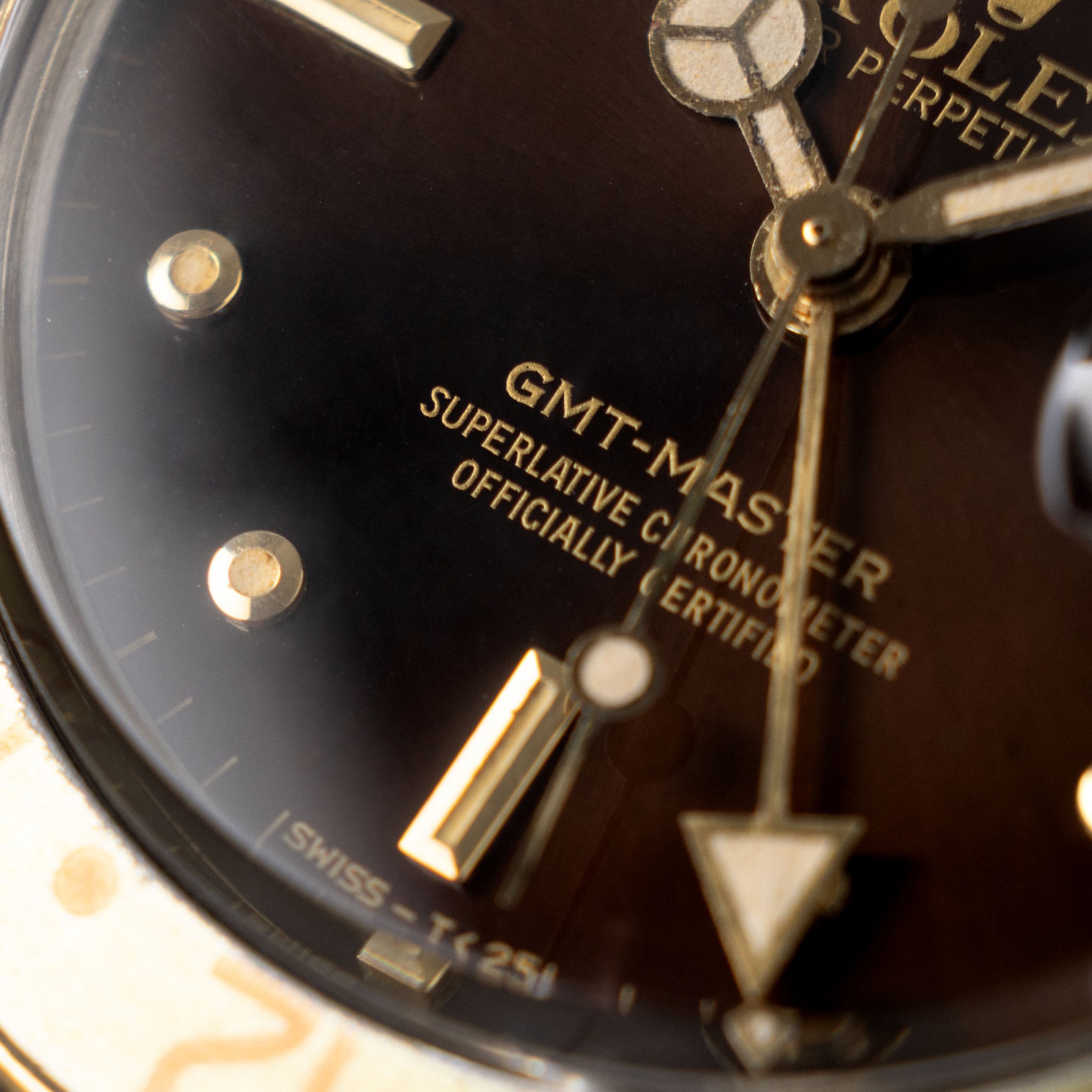 Rolex Gmt-master steel and gold Brown nipple  dial box and punched  paper set ref 16753 