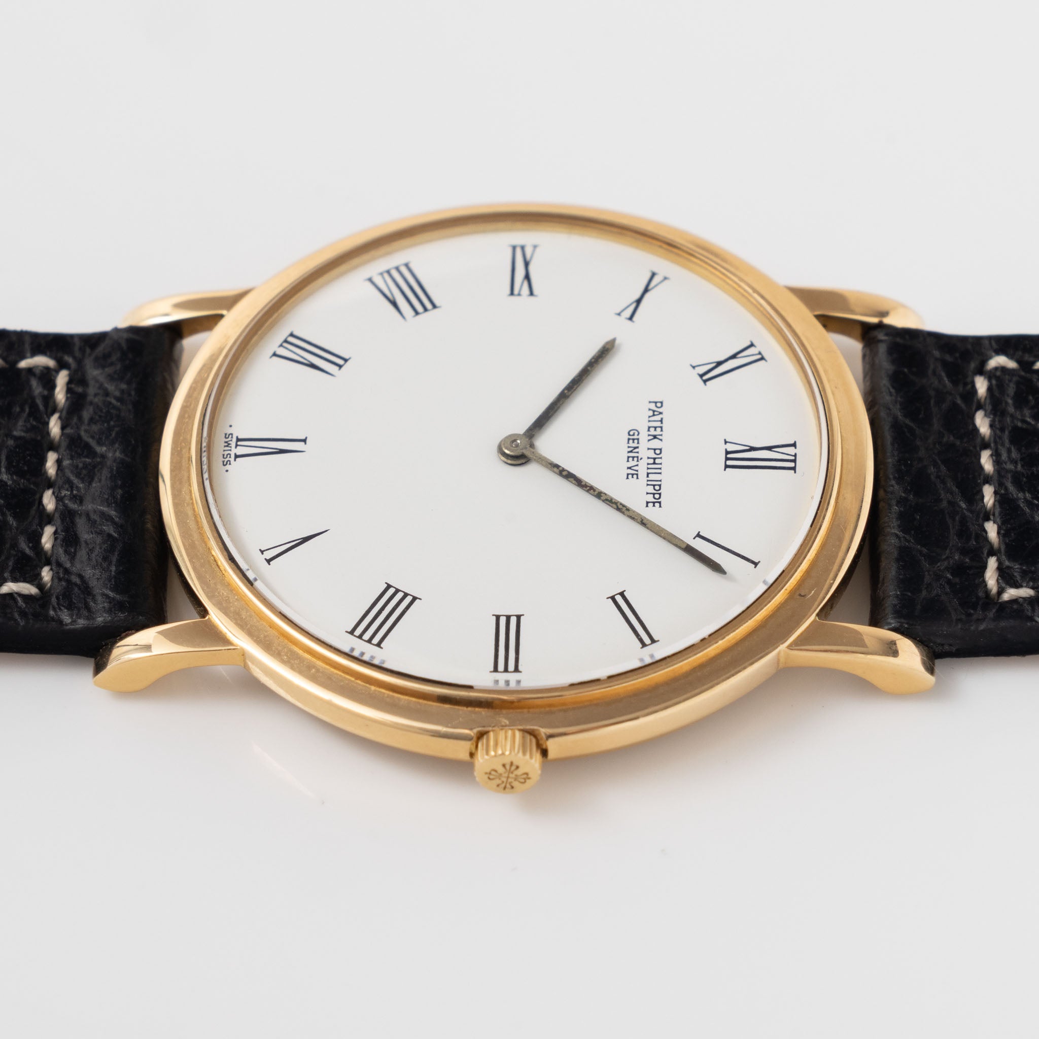 Patek Philippe Calatrava 3720J White Dial in 18 k Yellow Gold