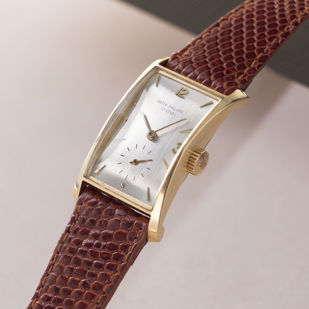 Patek Philippe ref. 1593 Hour Glass in 18k Yellow Gold