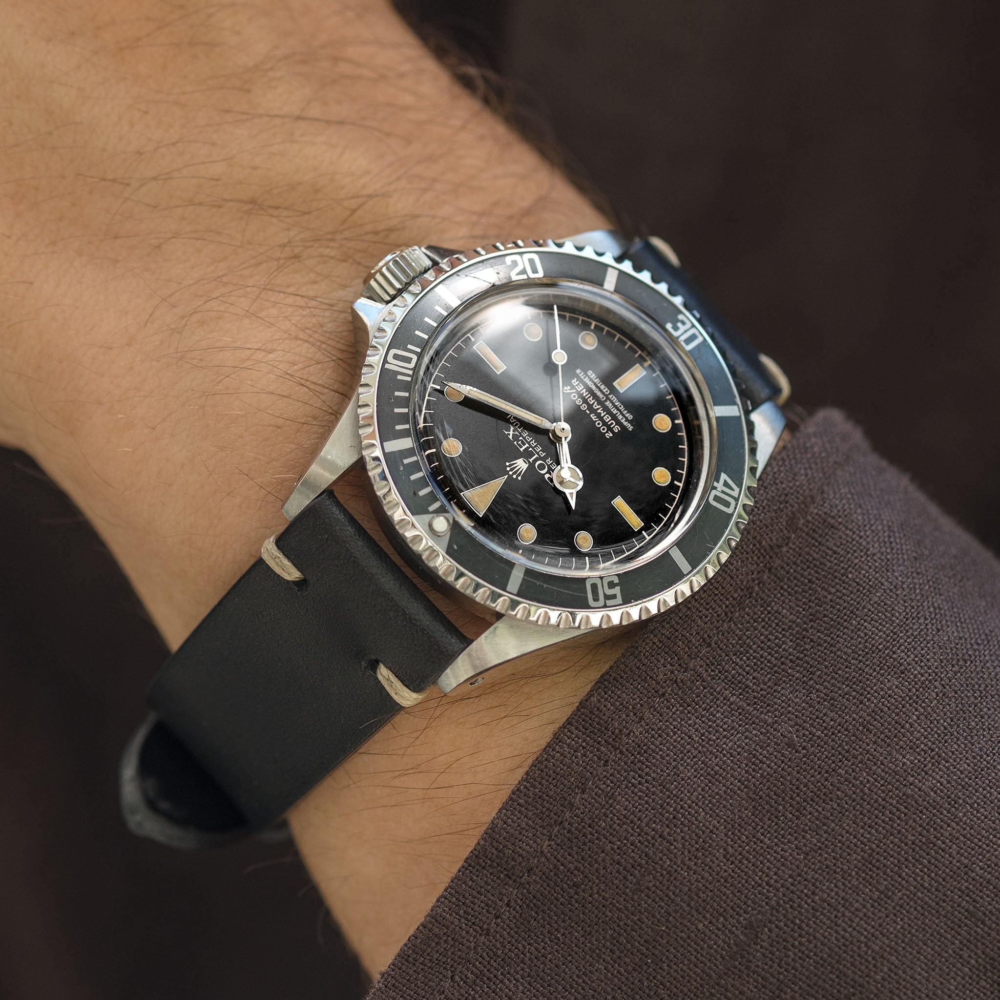Rolex Submariner 5512 4-liner Gilt Chapter Ring Exclamation point Dial Pointed Crown Guards Case