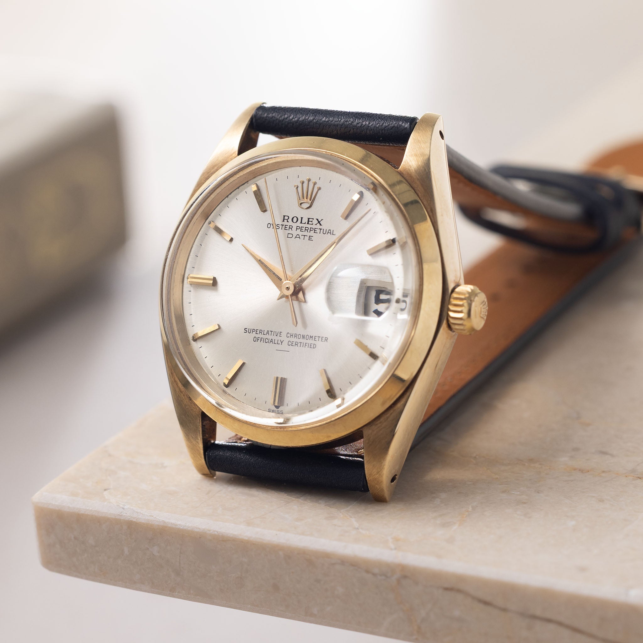 Rolex Oyster Perpetual 1500 Silver Underline Dial in 14k Yellow Gold
