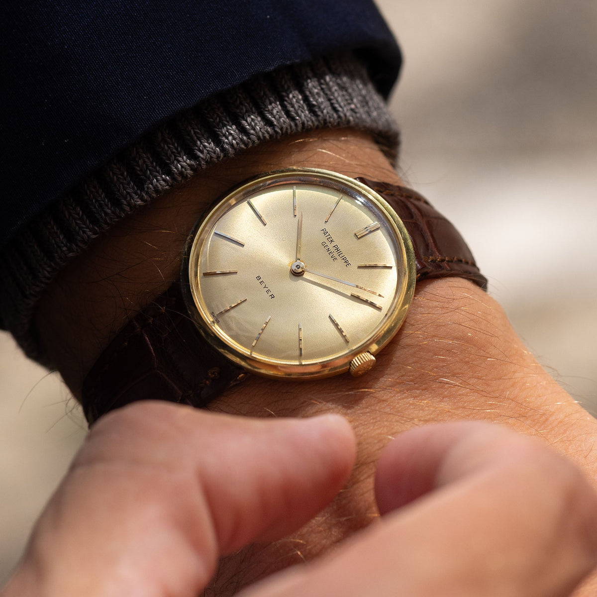 Patek Philippe Calatrava Disco Volante Ref. 2591J in 18k Yellow Gold with Sunburst Beyer Double-Signed Dial and Extract from the Archives