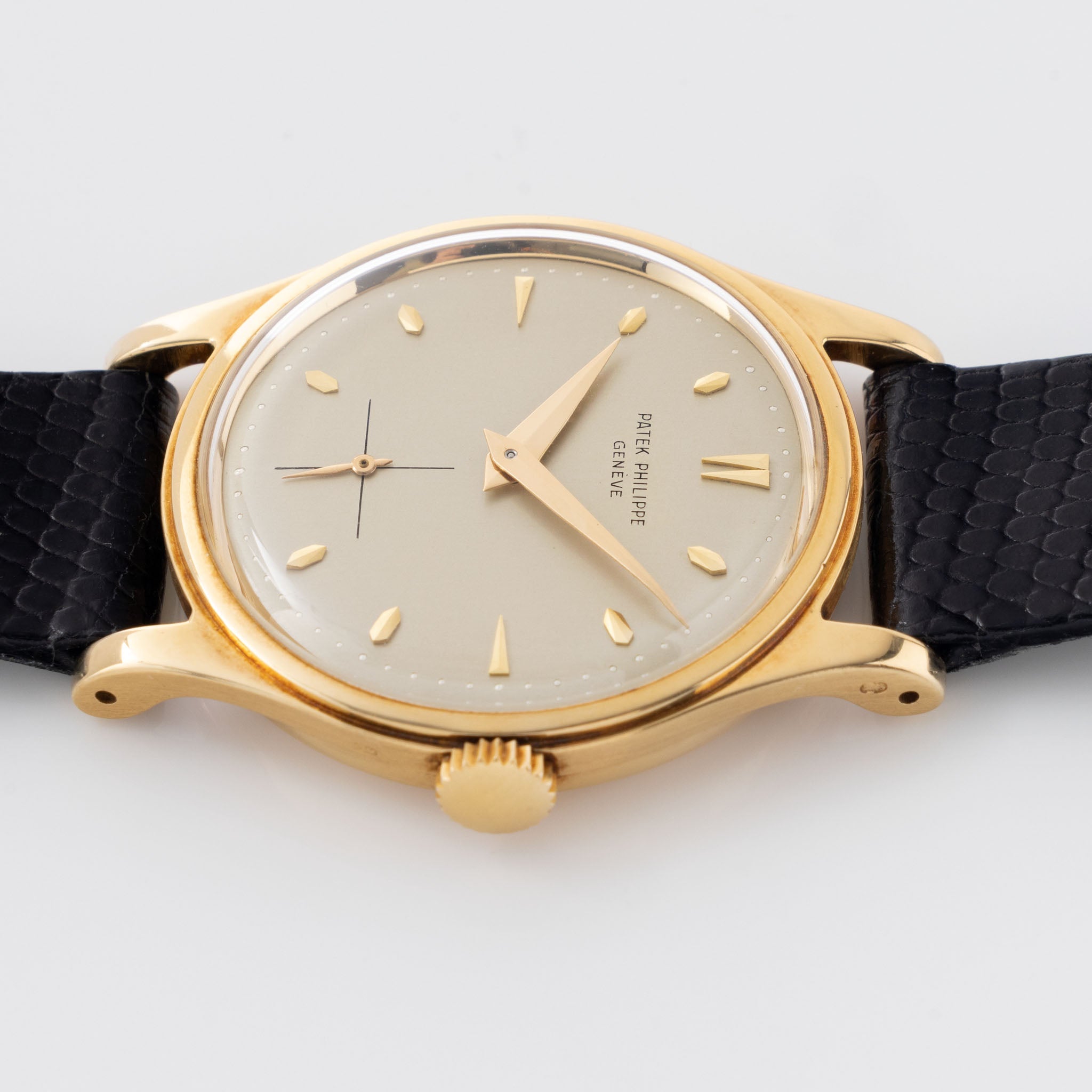 Patek Philippe Calatrava 2509 with Extract from the Archives