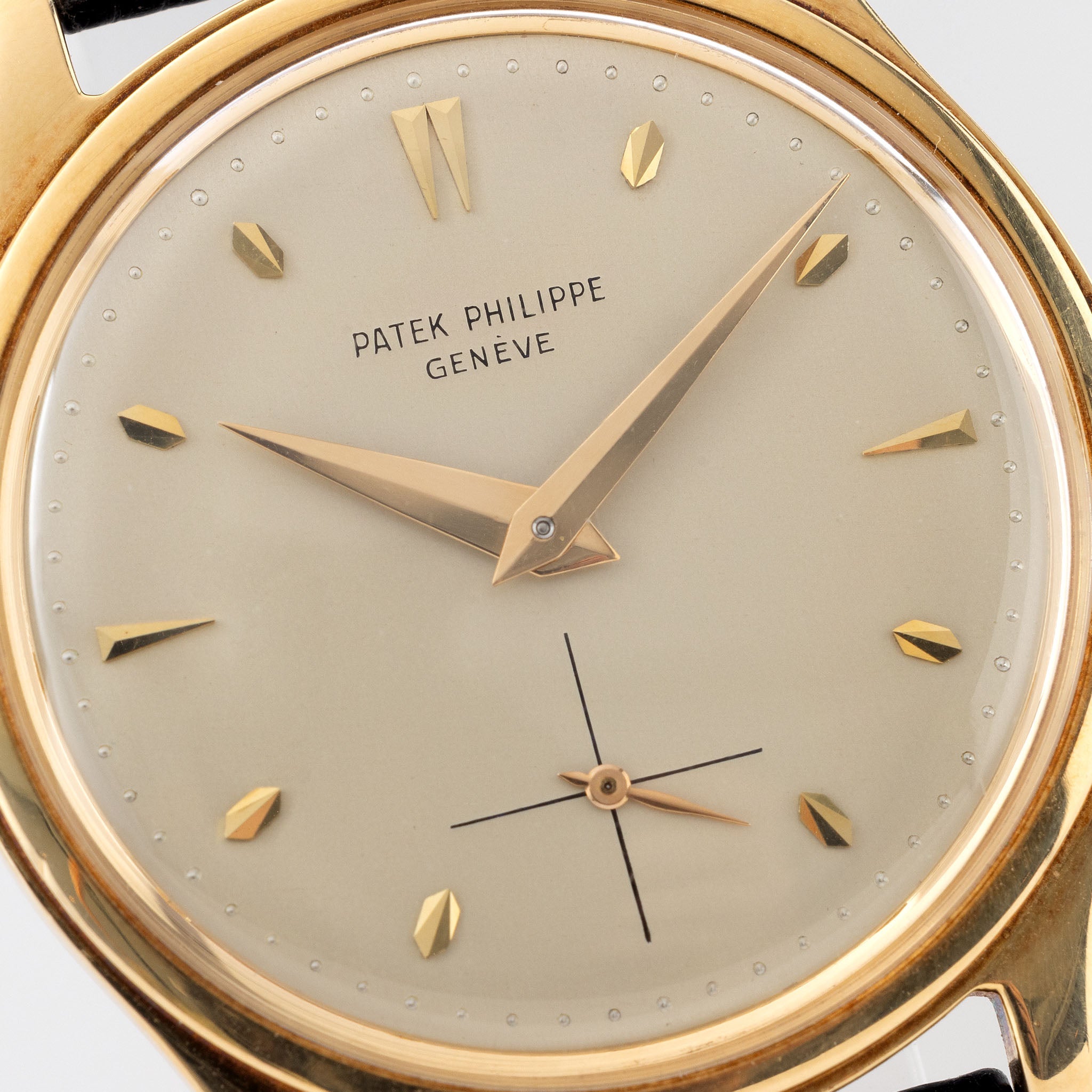 Patek Philippe Calatrava 2509 with Extract from the Archives