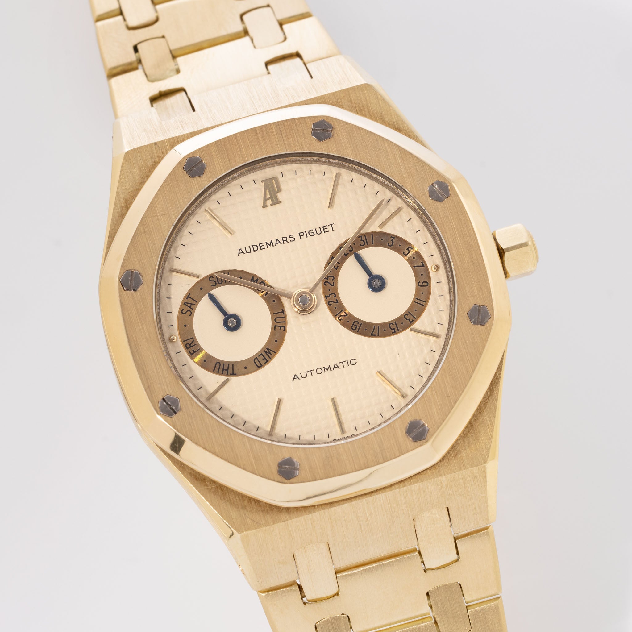 Audemars Piguet Royal Oak 5572BA Day-Date 18kt Yellow Gold "Owl" With Archive Extract