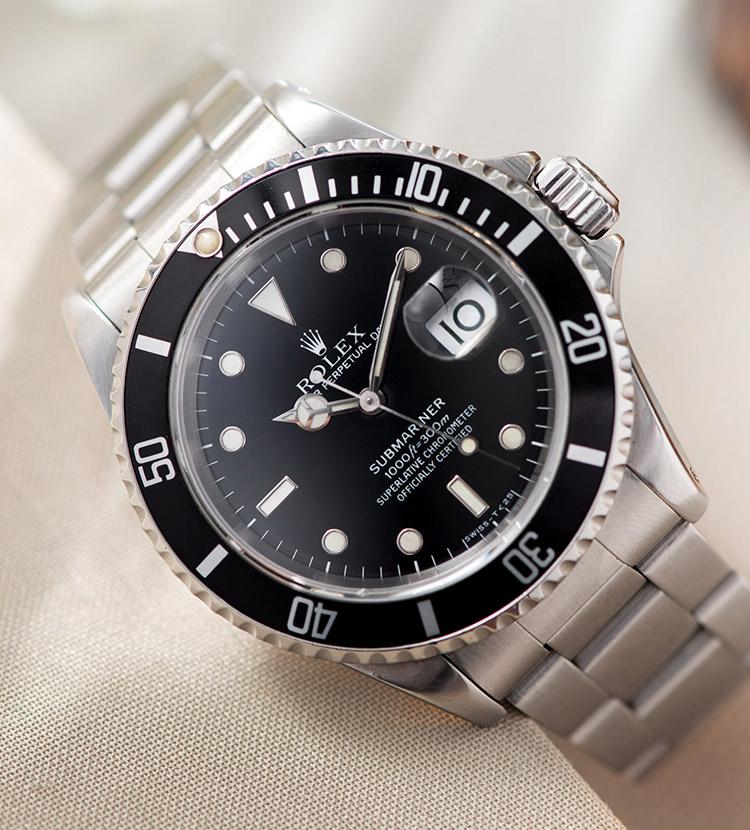 Rolex Submariner Date Reference 16610 with Papers