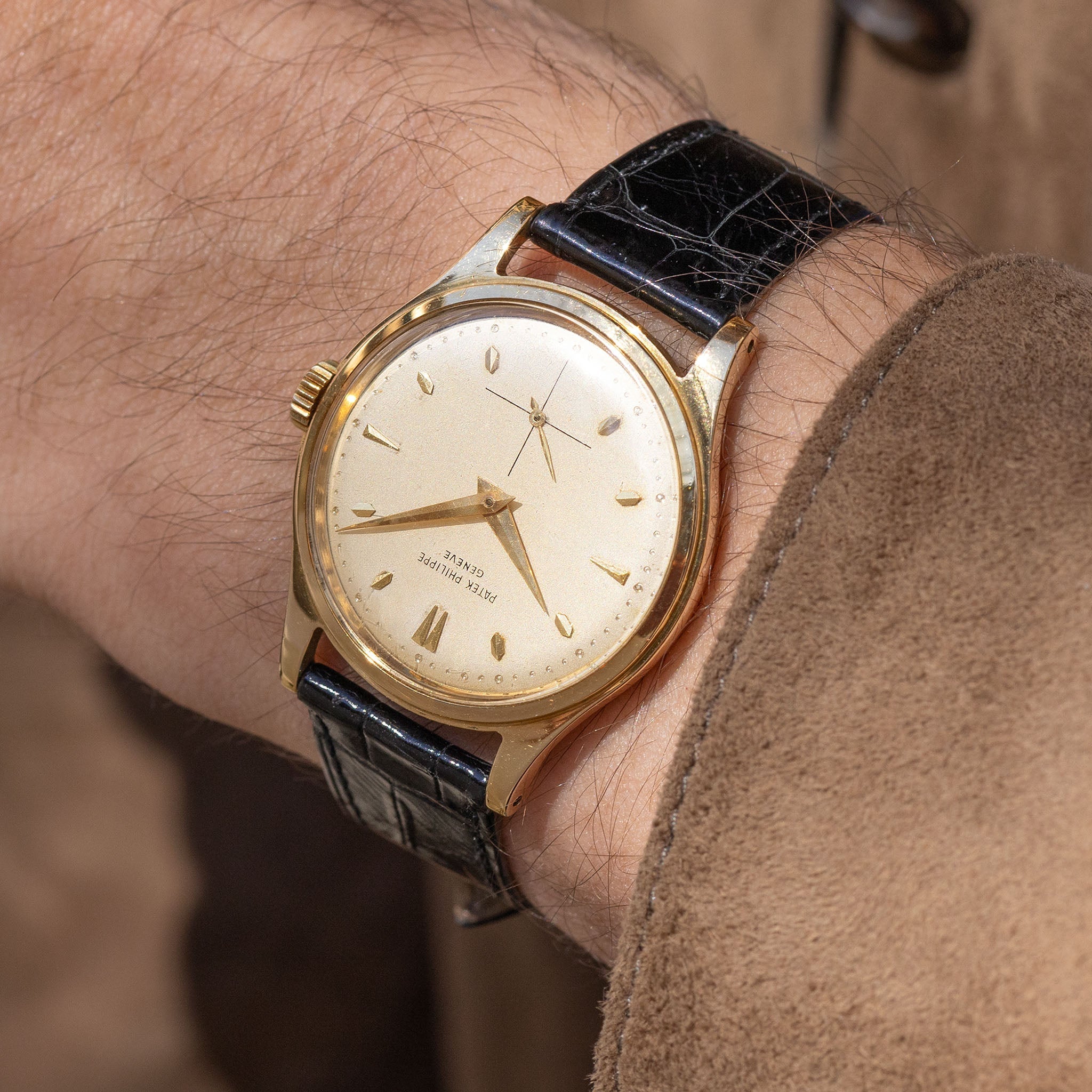 Patek Philippe Calatrava 2509J in 18k yellow gold “Grené-finish dial”