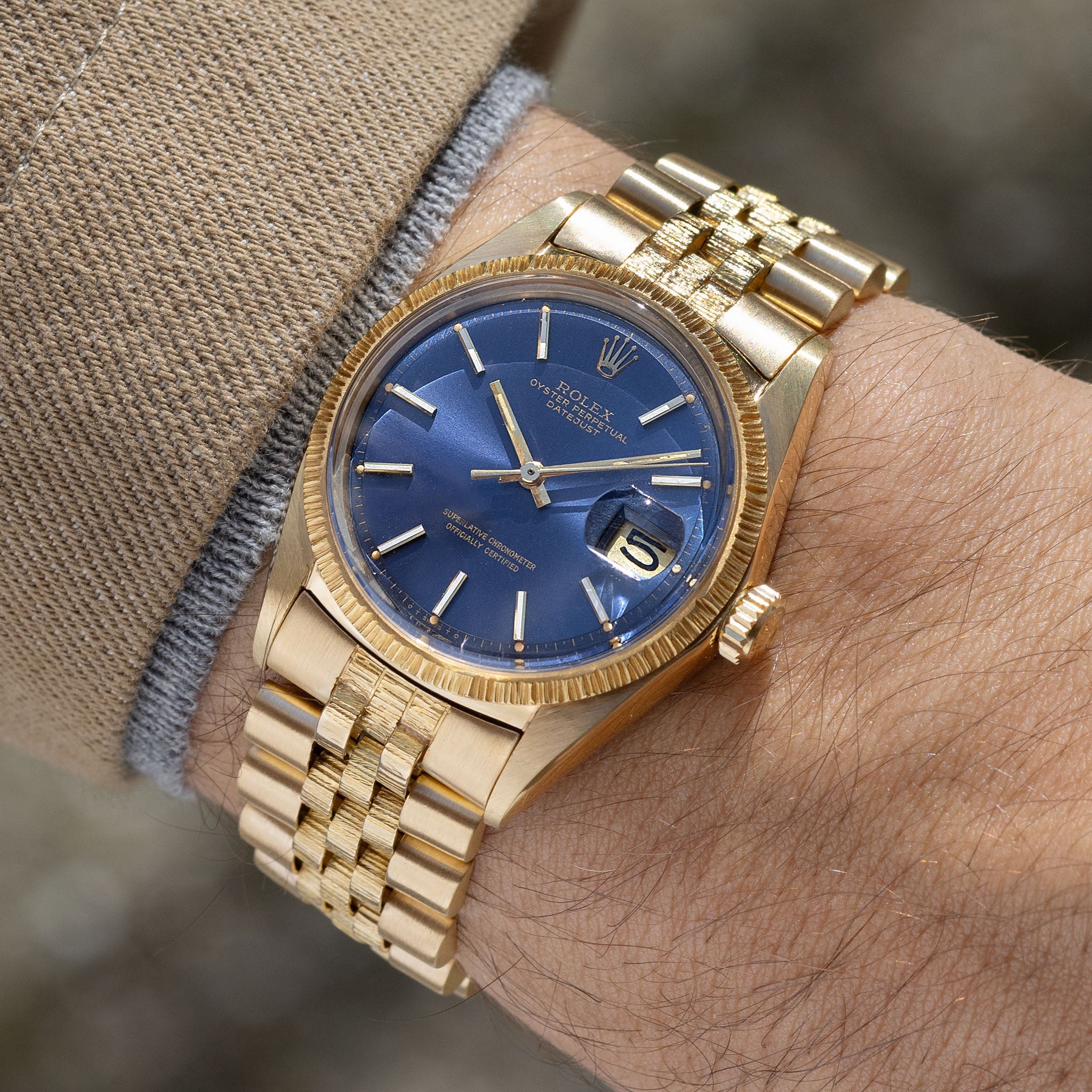 Rolex Datejust Blue Sigma Dial "Bark" Finish Ref. 1607 in 18k Yellow Gold