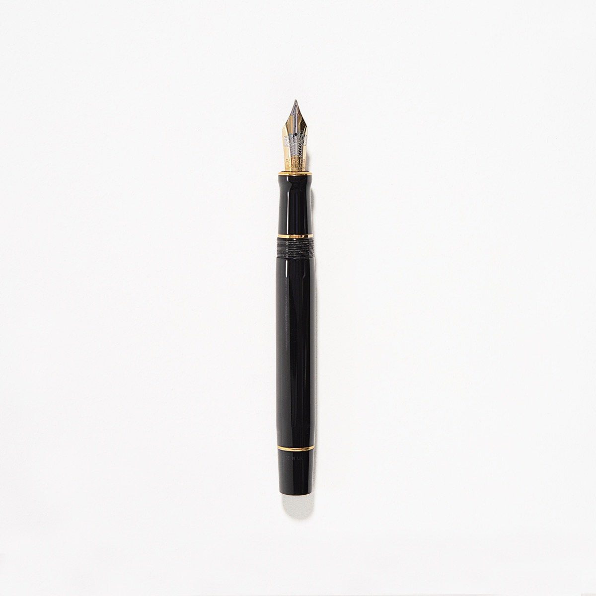 Parker Duofold Classic Black Gold NIB - F